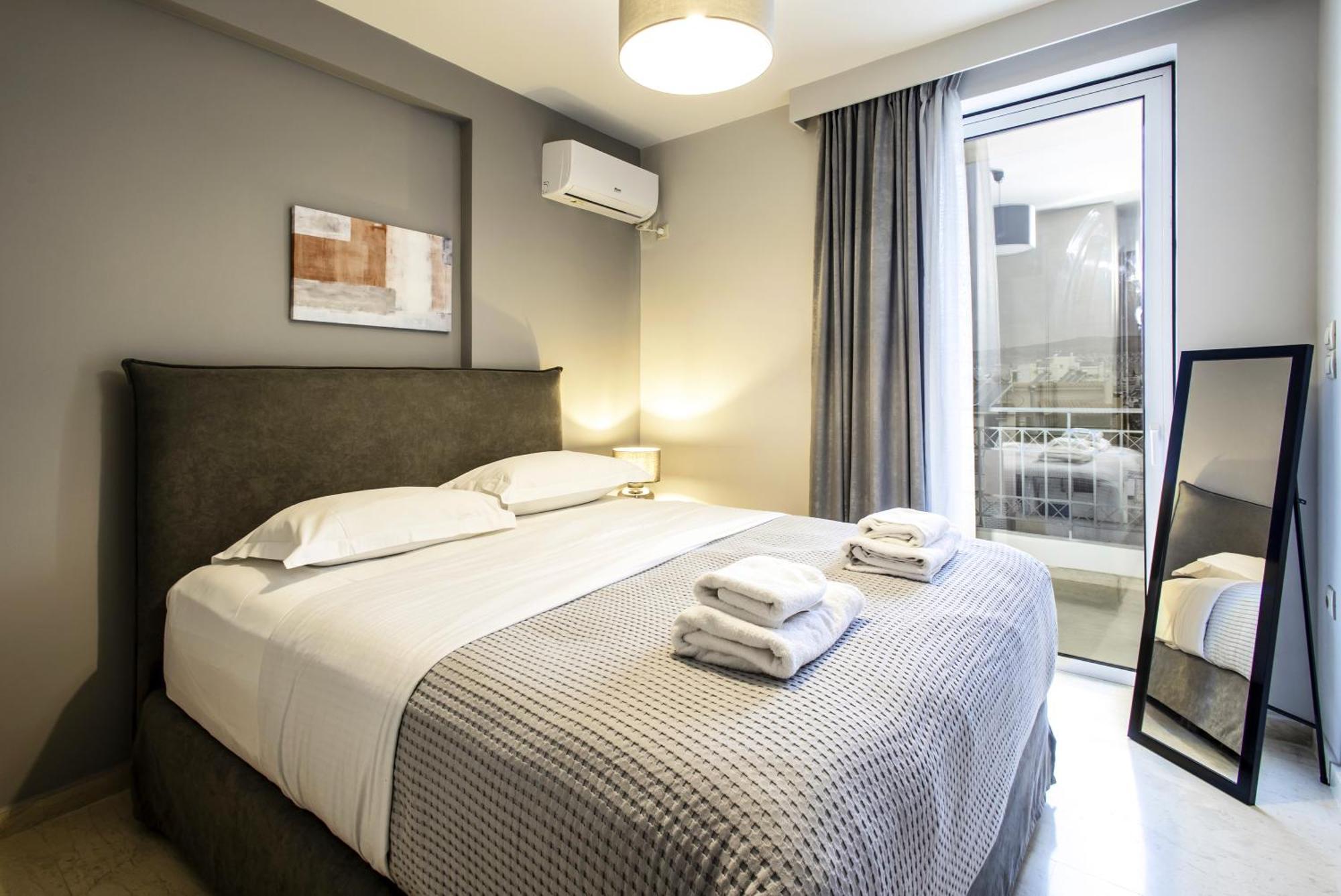Lis153 By Smart Cozy Suites - Top Floors With Amazing City View - Available 24Hr Athén Kültér fotó